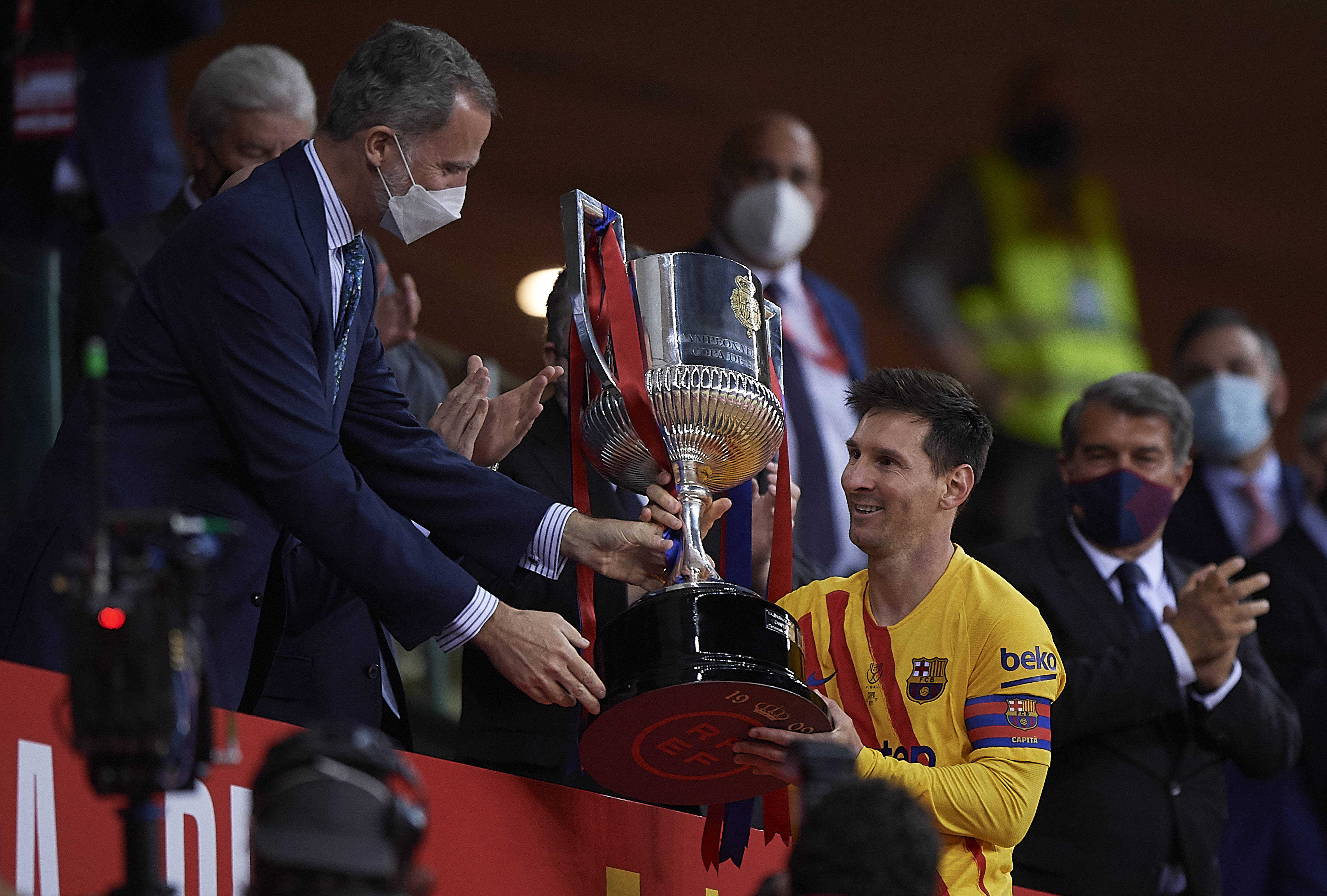 乐鱼体育包含巴塞罗那迎国王杯关键赛；关键时刻篮板制胜；信心回归；心理建设被强调的词条